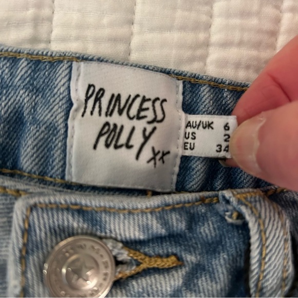 Princess Polly Hi-Rise Straight Jeans. Light Wash. Size 2. - Picture 4 of 8